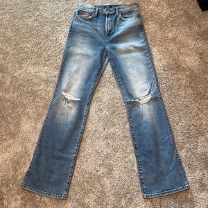 7 for all Mandkind high waisted women’s boot cut distressed full length jeans.